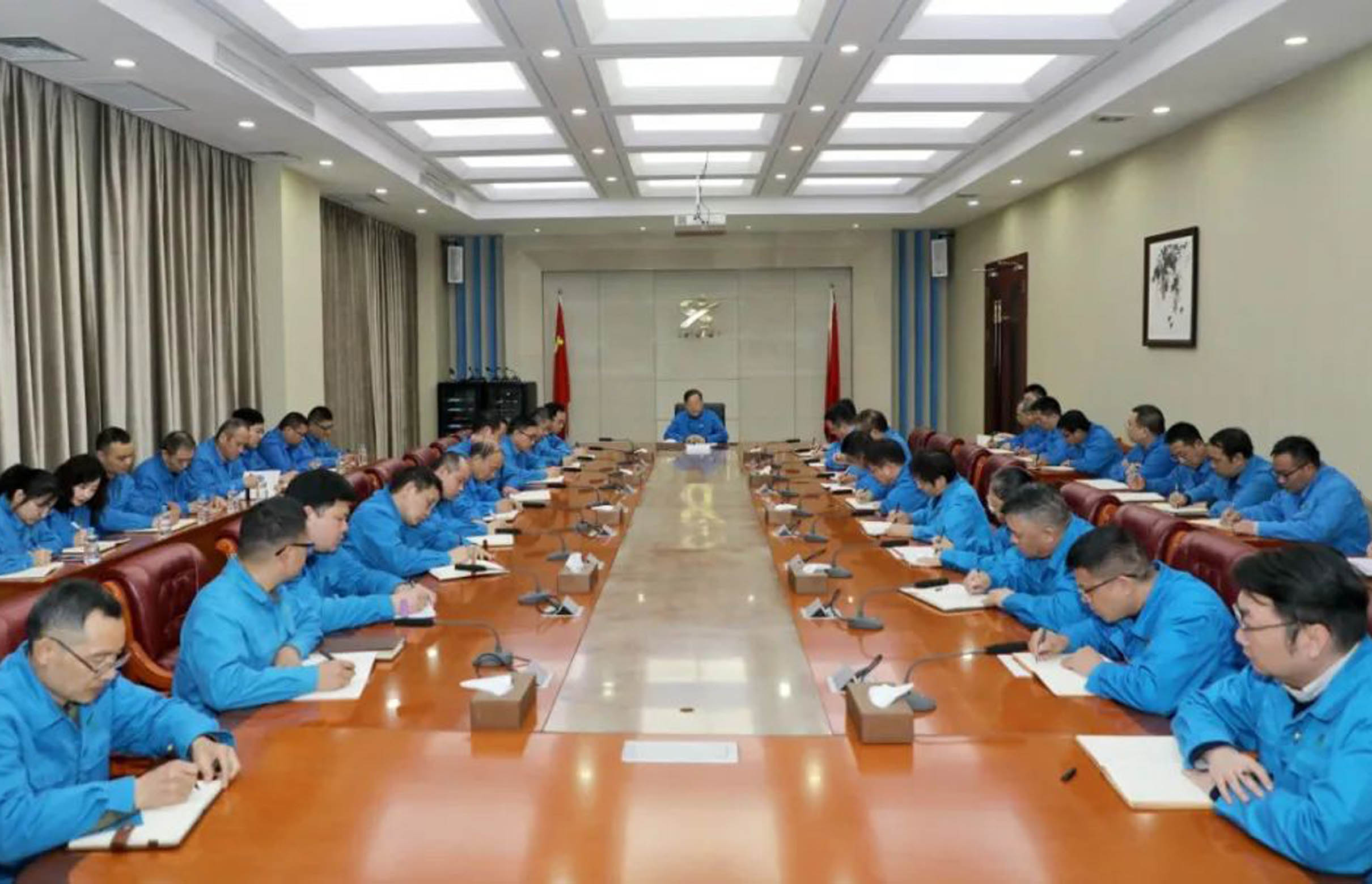 学习民营企业座谈会精神——易游app官方在线入口,易游（中国）集团：发挥装备能力强、制造能力强、创新能力强的优势，坚守主业、做强实业。